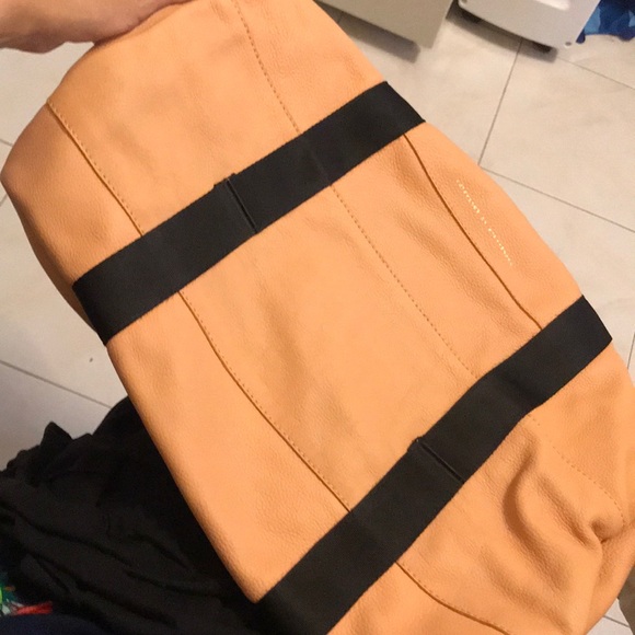 ”AMPERSAND AS APOSTROPHE” travel bag - Picture 8 of 10